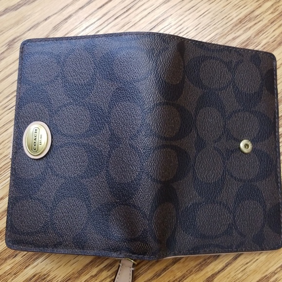 Authentic Coach Monogram Wallet - Picture 6 of 7